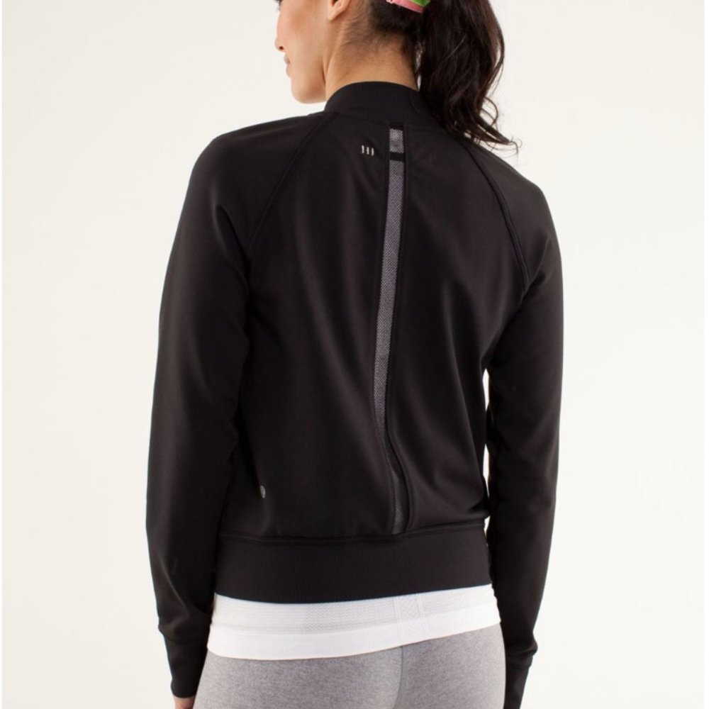 Lululemon Om Me Home Jacket - EUC Like New - 6 - Picture 4 of 8
